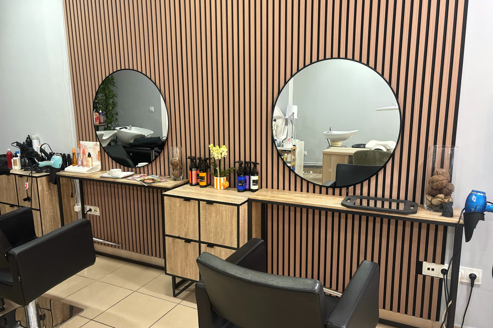 Interior de M.A.R Atelier de Estilo, la zona de peluquería
